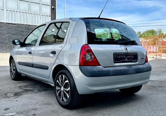 RENAULT Clio 1.2 16V cat 5 porte NEOPATENTATI