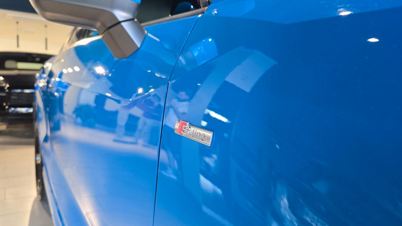 Audi Q2 30 TDI S line Edition