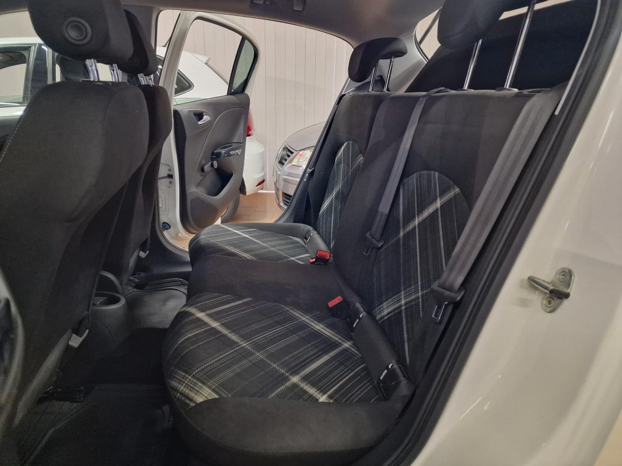 Opel Corsa 1.4 90CV GPL Tech 5 porte b-Color, 102 mila chilometri