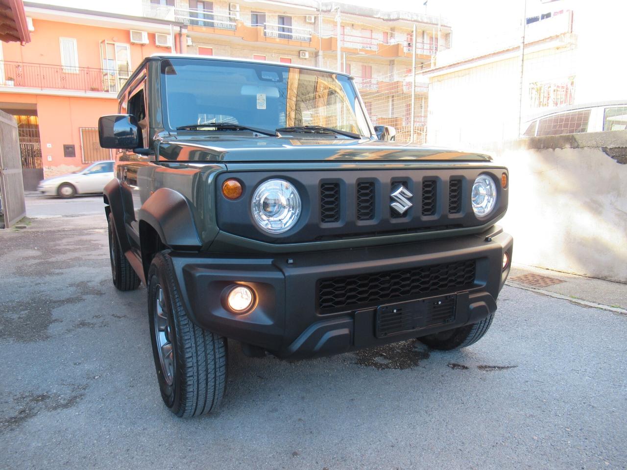 Suzuki Jimny 1.5 5MT Top