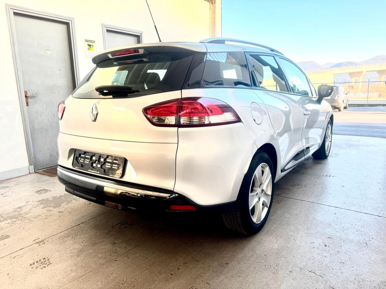 Renault Clio Sporter 1.2 75CV Live