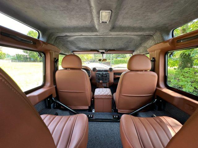 LAND ROVER Defender 90 2.2 TD4 Station Wagon SE NEOPATENTATI