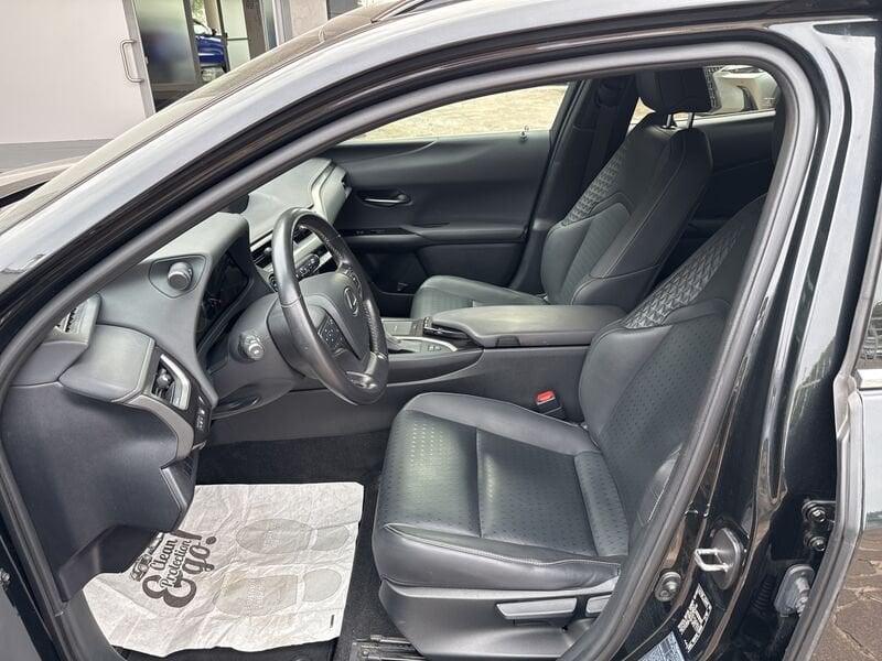 Lexus UX LEXUS UX 250 Hybrid Midnight