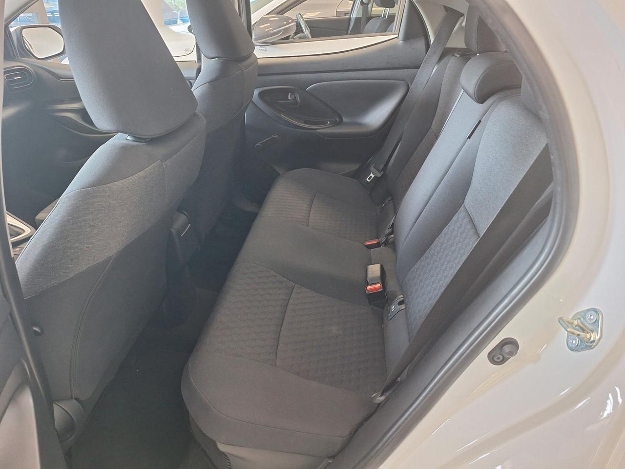Toyota Yaris 1.5 Hybrid 5 porte Business