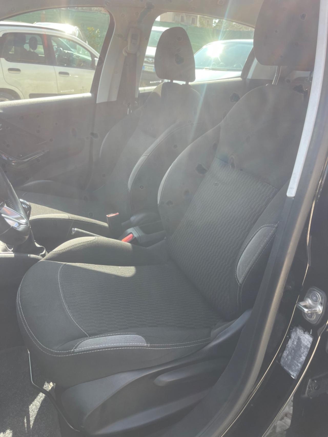 Peugeot 208 PureTech 82 5 porte Allure