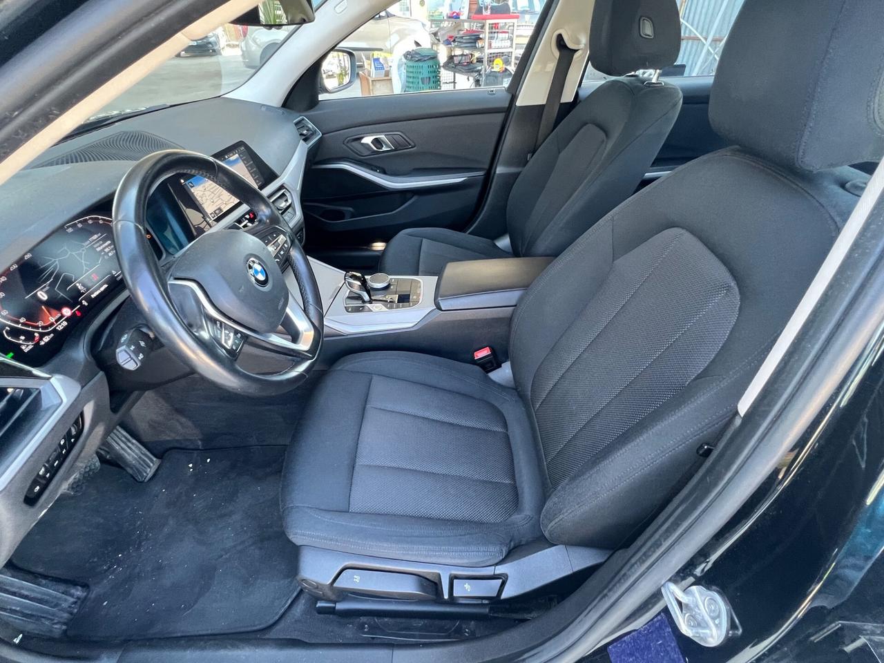 Bmw 318d 48V Touring Business Advantage