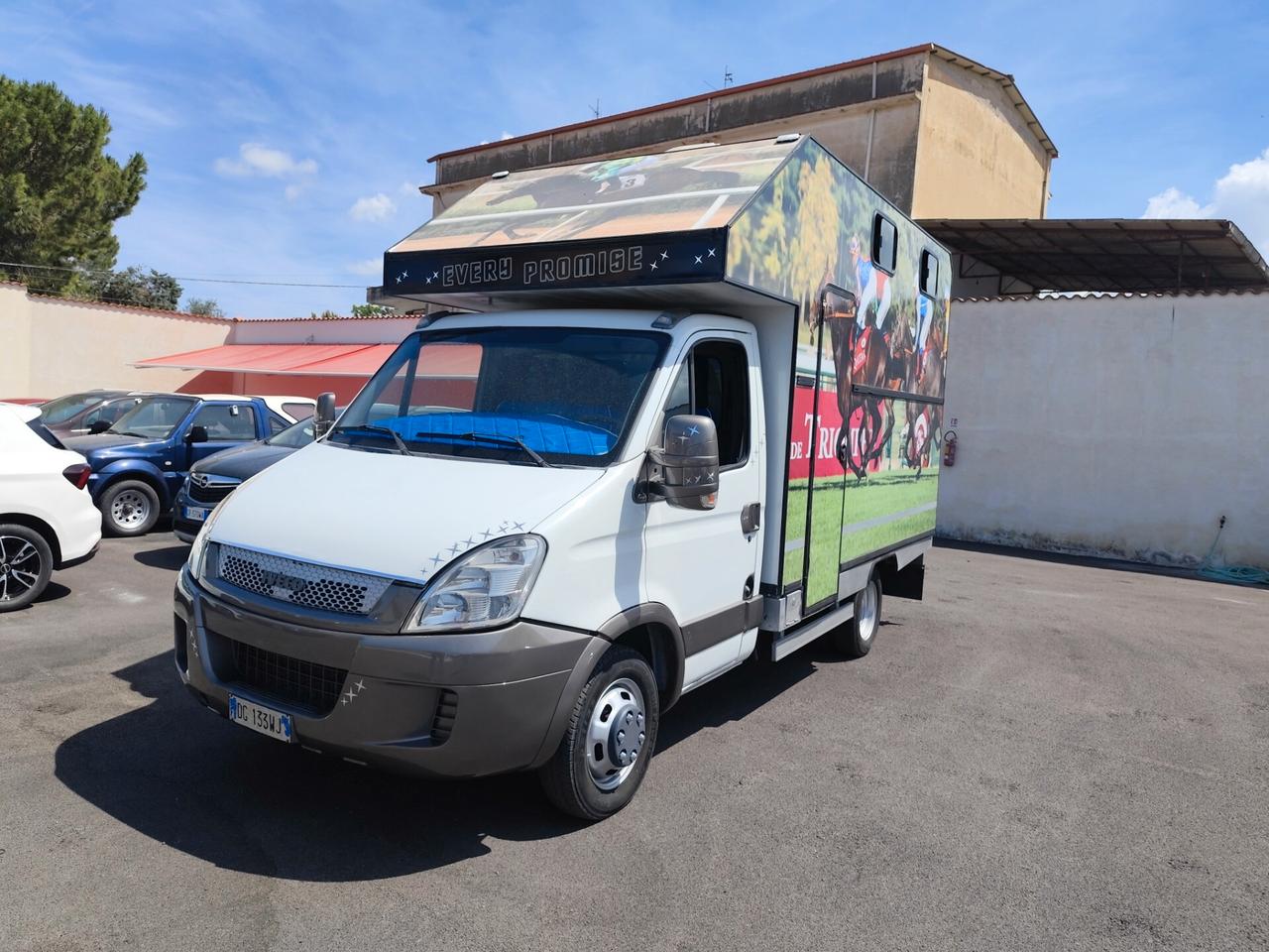 Iveco Trasporto cavalli 35c14