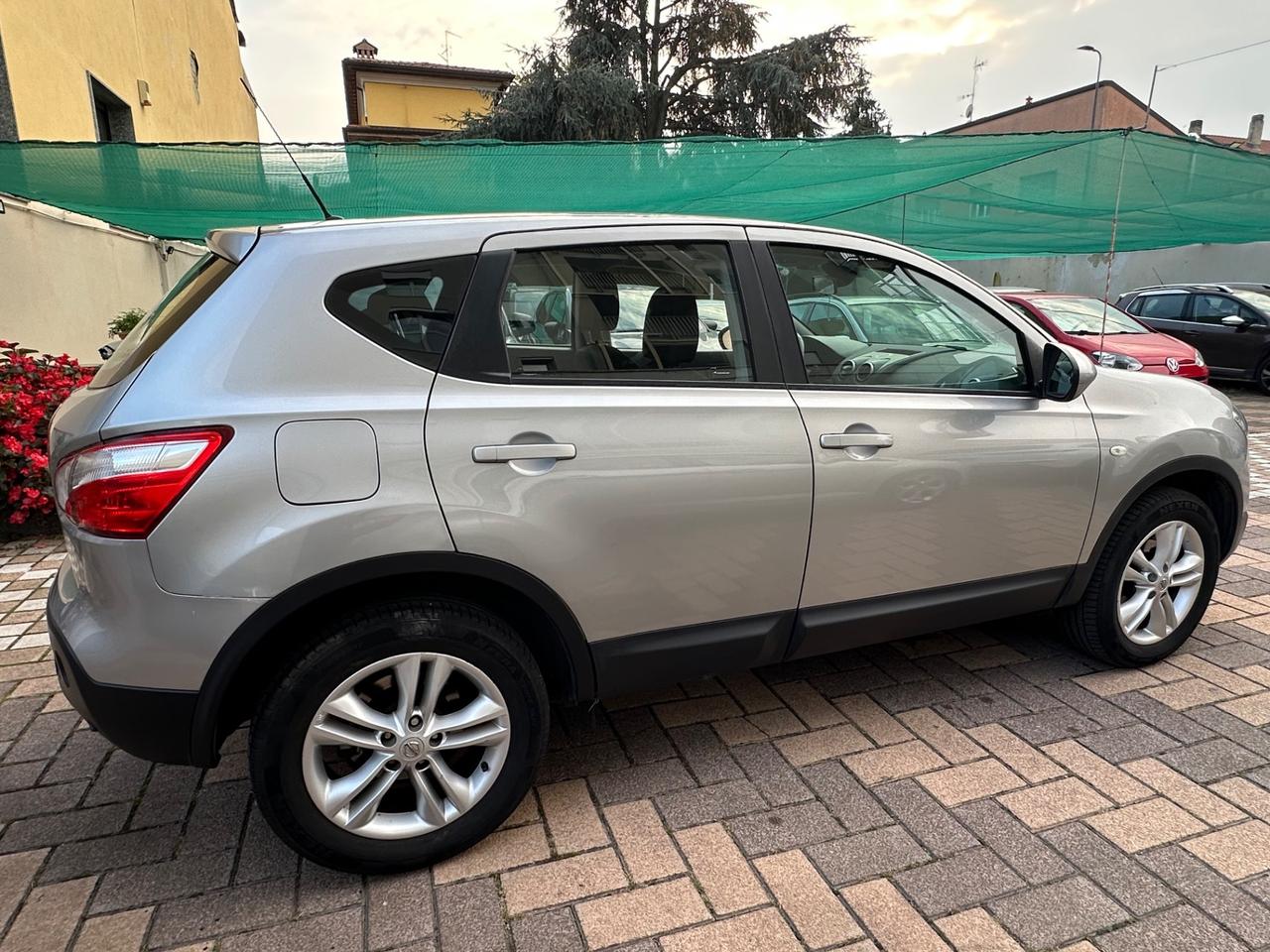 Nissan Qashqai 2.0 16V Tekna - euro 5