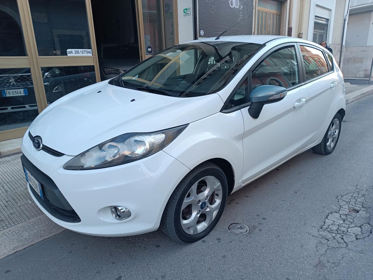 Ford Fiesta Ikon 1.4 TDCi 70CV 5 porte