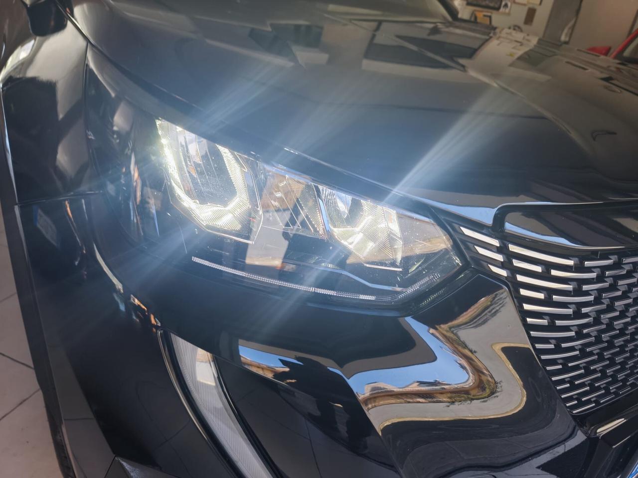 Peugeot 2008 BlueHDi 130 S&S EAT8 Allure pack