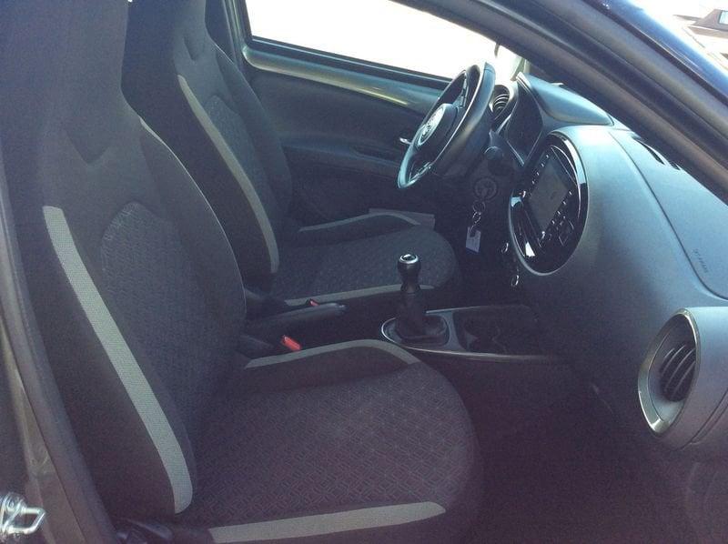 Toyota Aygo X Aygo X 1.0 VVT-i 72 CV 5 porte Trend