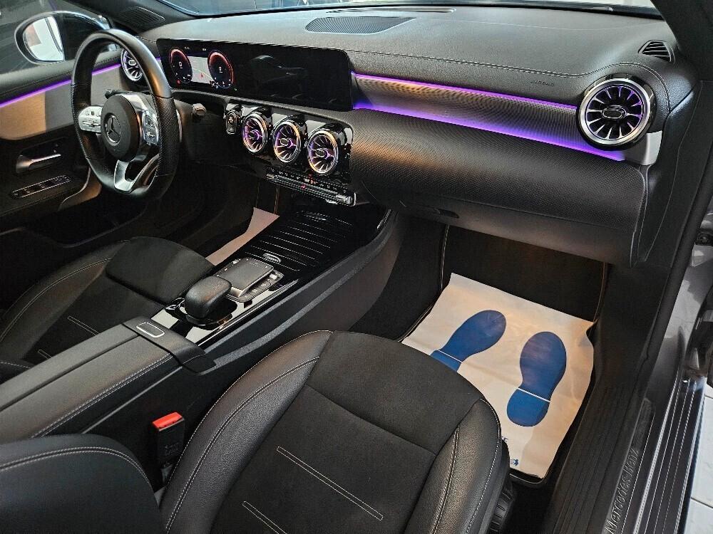 Mercedes-Benz A 180 d Premium auto