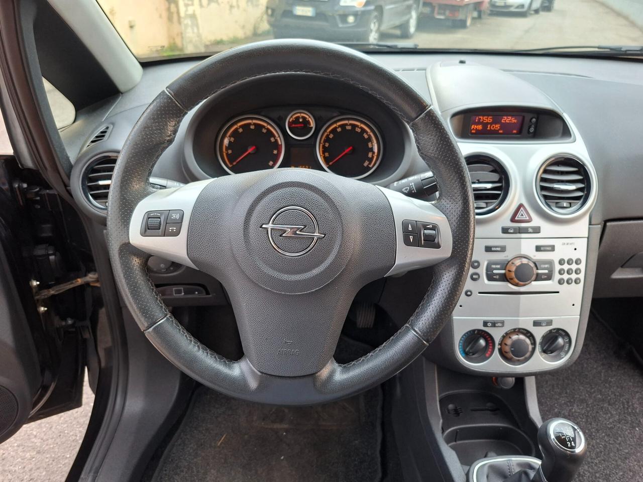 Opel Corsa 1.2 3 porte Sport