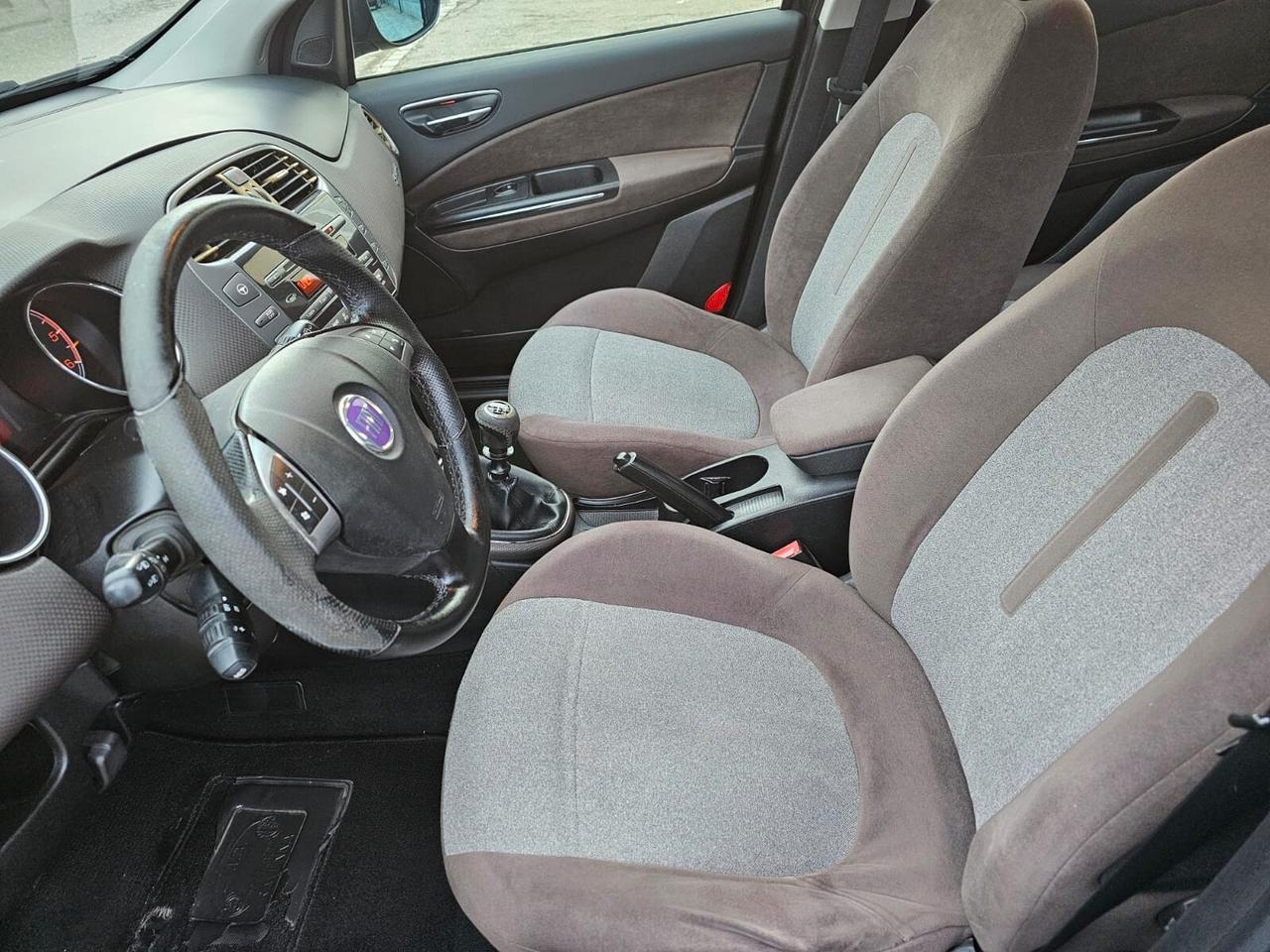 Fiat Bravo 1.6 Multijet 105cv Emotion*Climatronic*17*Unipro*