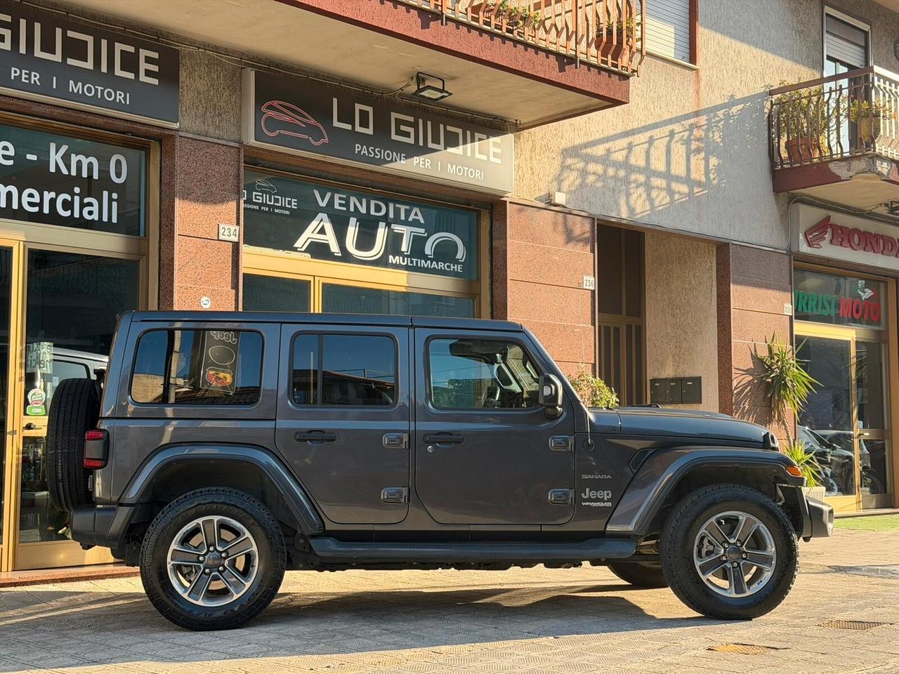 Jeep Wrangler Unlimited 2.2 Mjt II Sahara