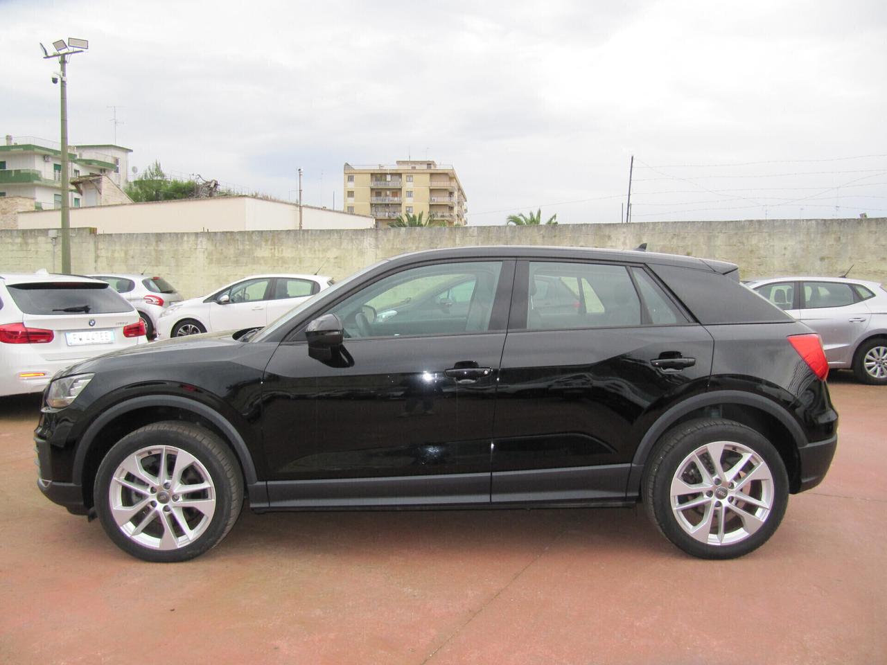 Audi Q2 1.6 TDI Business - 2016