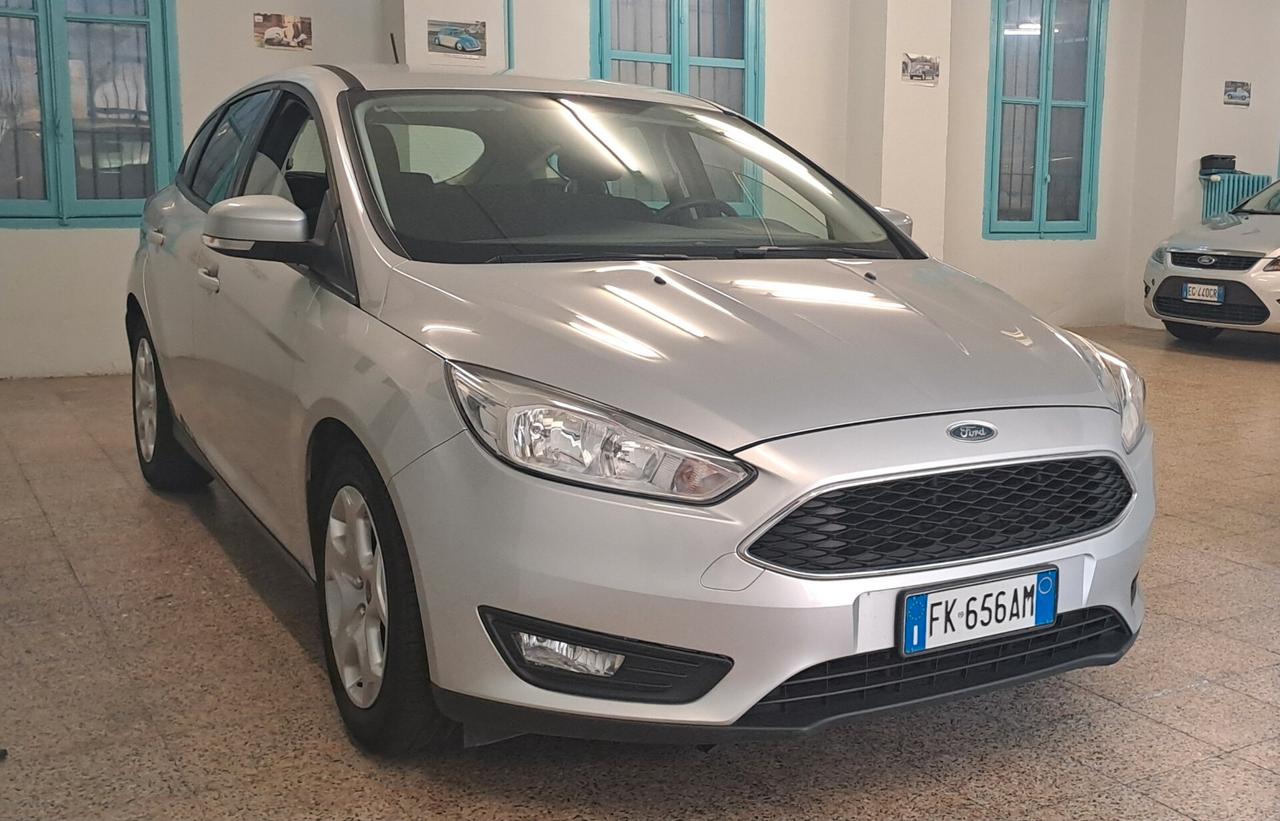Ford Focus 1.5 TDCi 5p UnicoProprietario Neopatentati