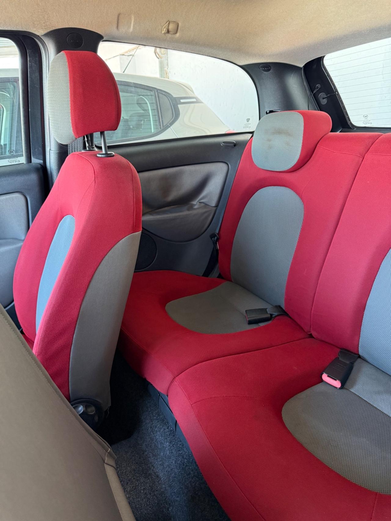 Lancia Ypsilon 1.2 benz Platino Neo patentati
