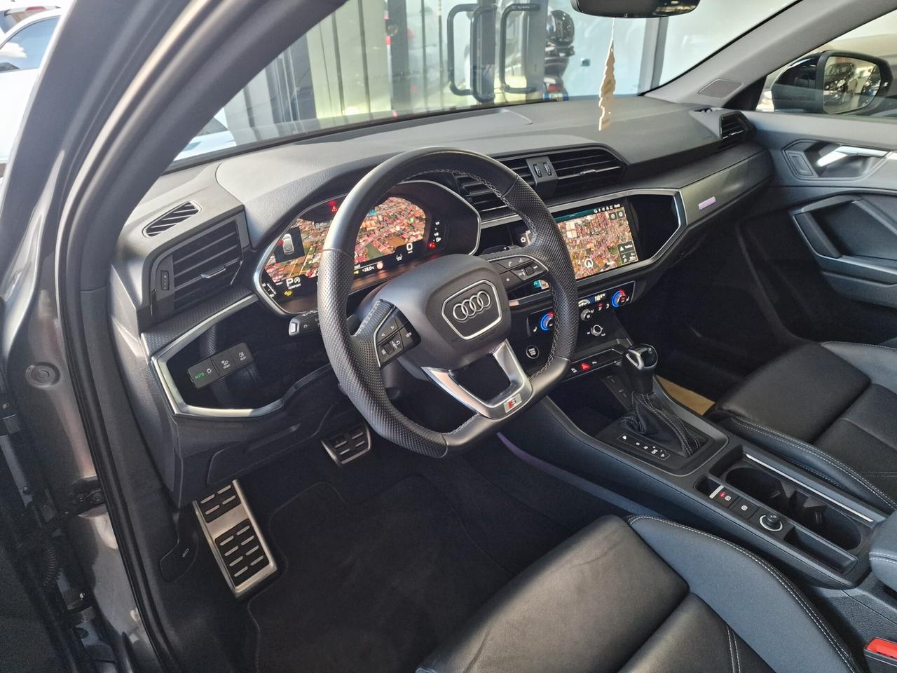 Audi Q3 Sportback 35 TDI S-tronic Identity Black
