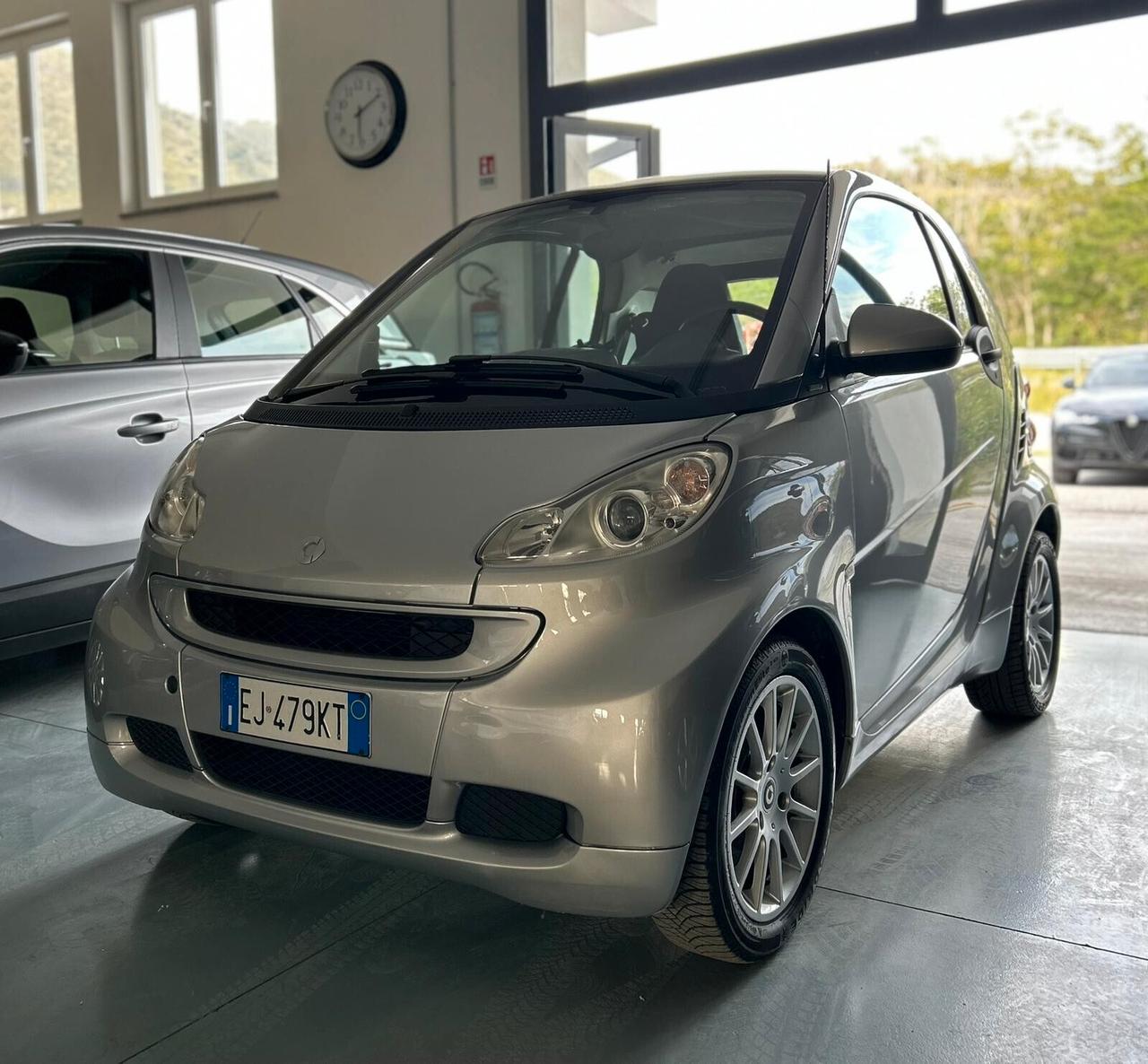 Smart ForTwo 1000 52 kW MHD coupé passion
