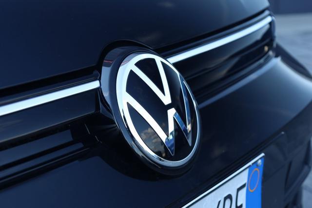 VOLKSWAGEN Golf 2.0 TDI 115 CV SCR Life PREZZO NETTO