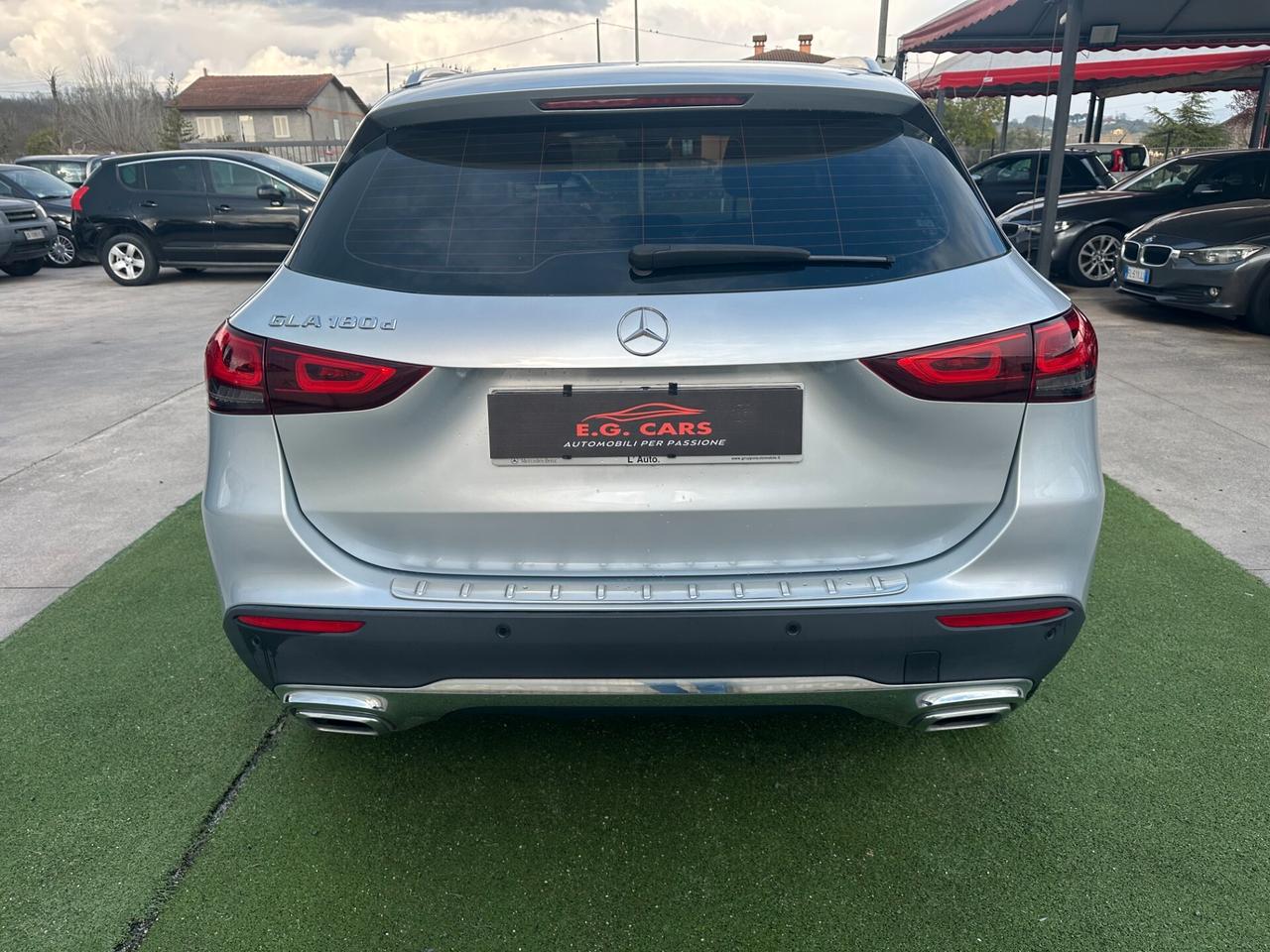 Mercedes-Benz GLA 180 SPORT PLUS*AUT*LED*NAVI*KAMERA*BLUETOOTH*