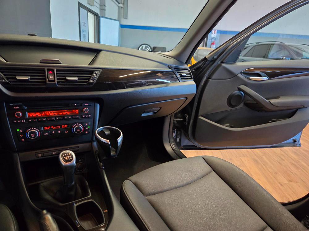 BMW X1 sdrive18d my12