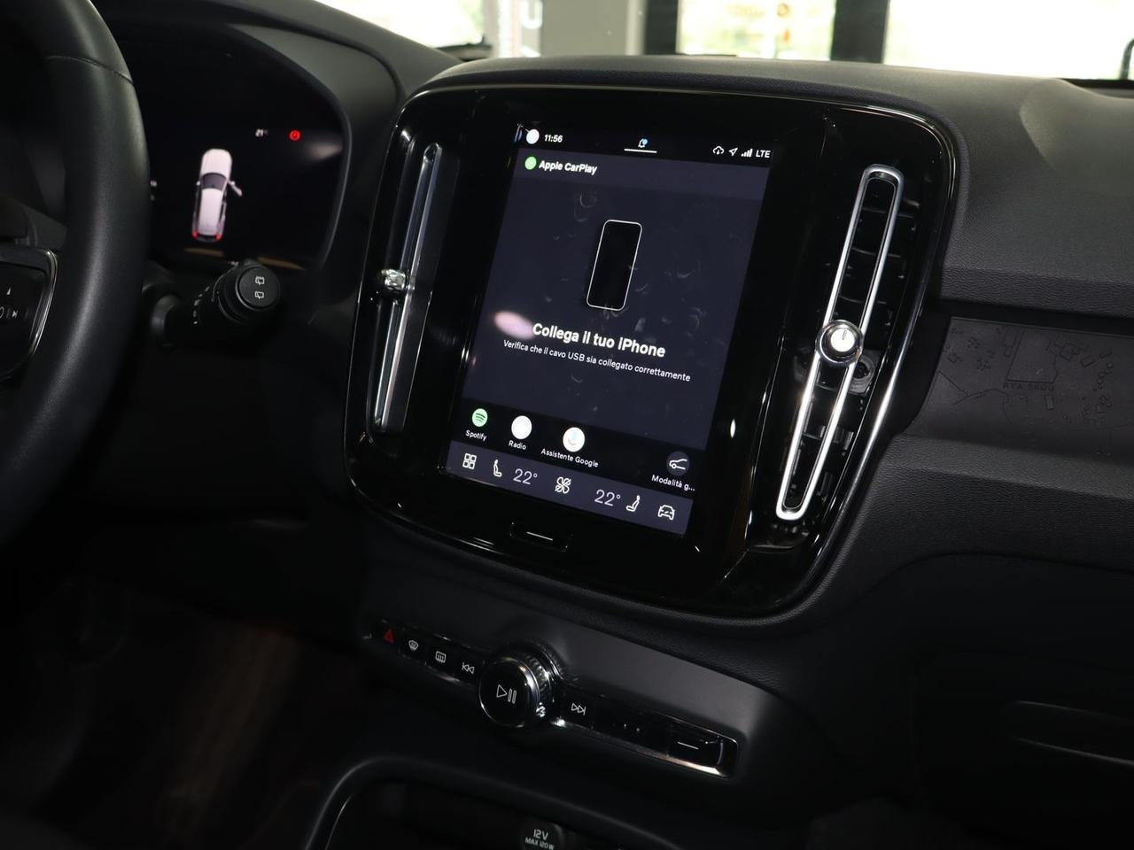 Volvo XC40 Core Recharge Pure #50780