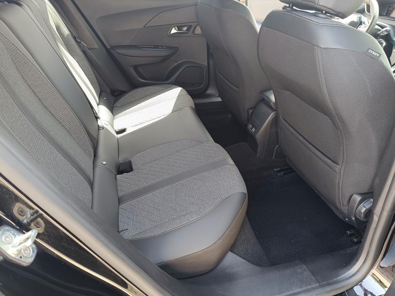 Peugeot 2008 PureTech 100 S&S Allure