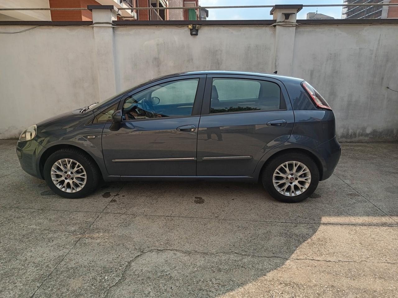 Fiat Punto Evo 1.4 5 porte Dynamic GPL