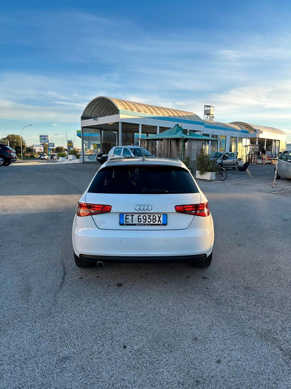 Audi A3 SPB 1.6 TDI S tronic Attraction