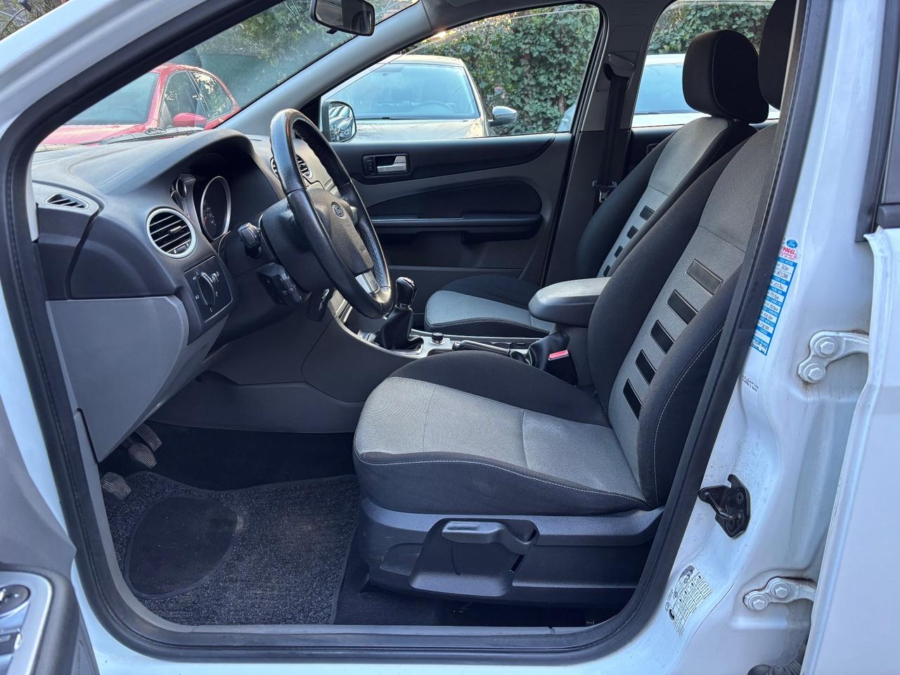 Ford Focus 1.6 TDCi 110Cv titanium