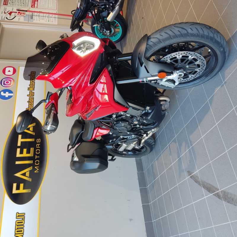 MV Agusta Turismo Veloce 800 R - 2024