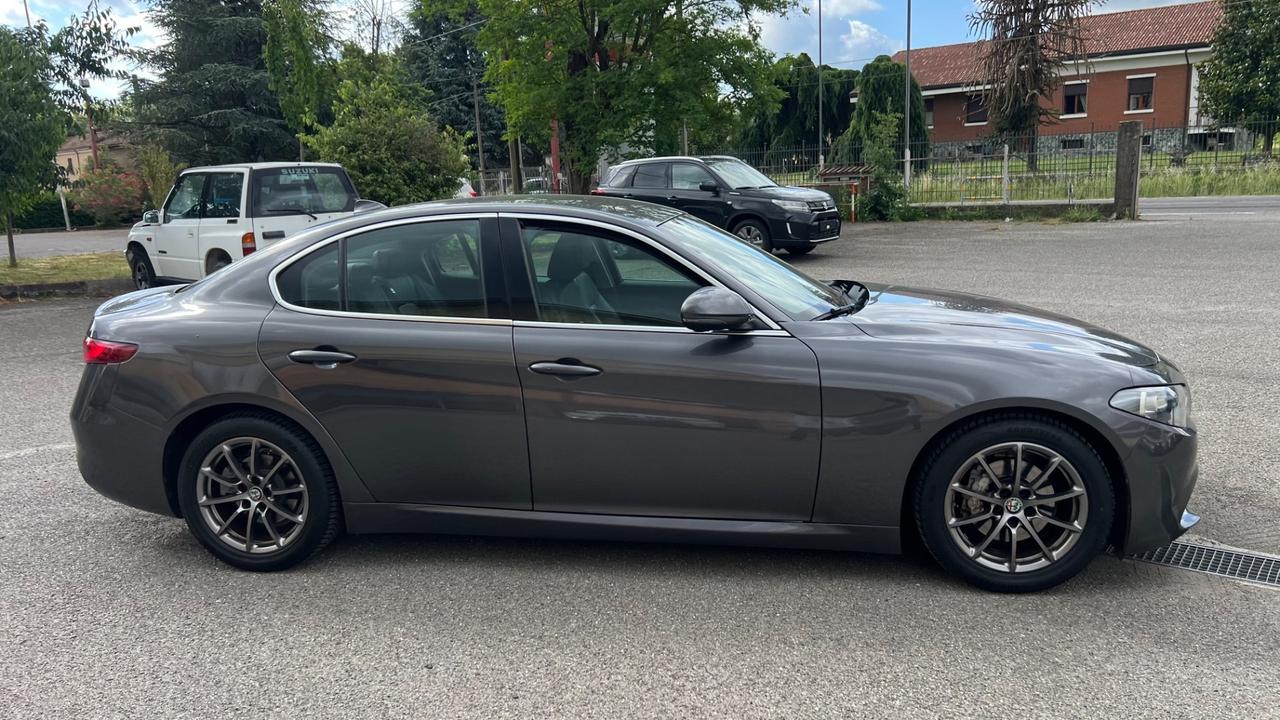 Alfa Romeo Giulia 2.2 Turbodiesel 150 CV Super