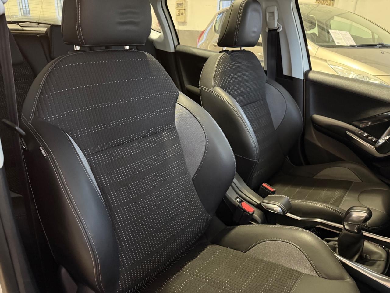 Peugeot 2008 1.6 e-HDi 92 CV Stop&Start Allure