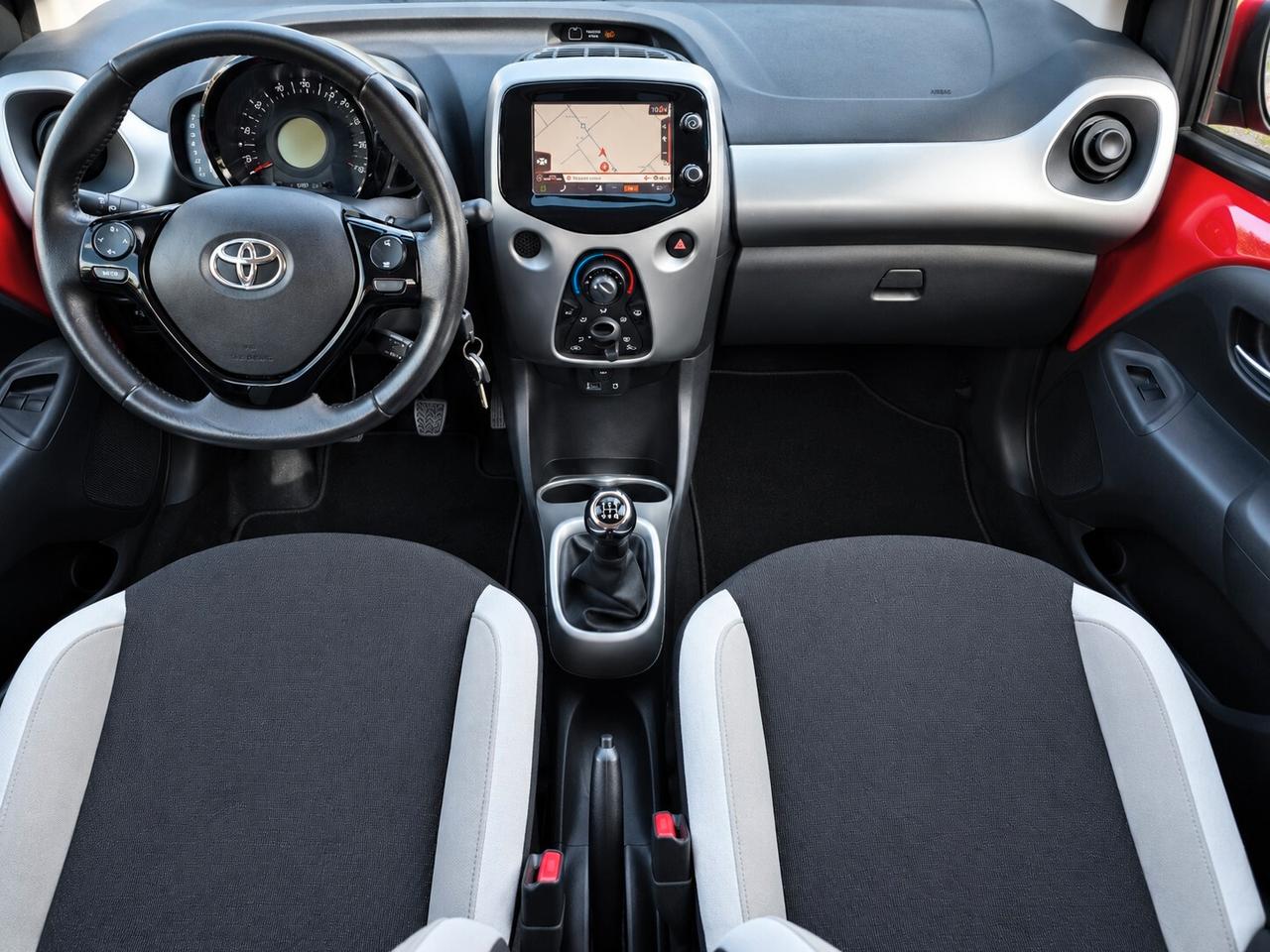 Toyota Aygo 1.0 5 porte 40.000 km Garanzia 12