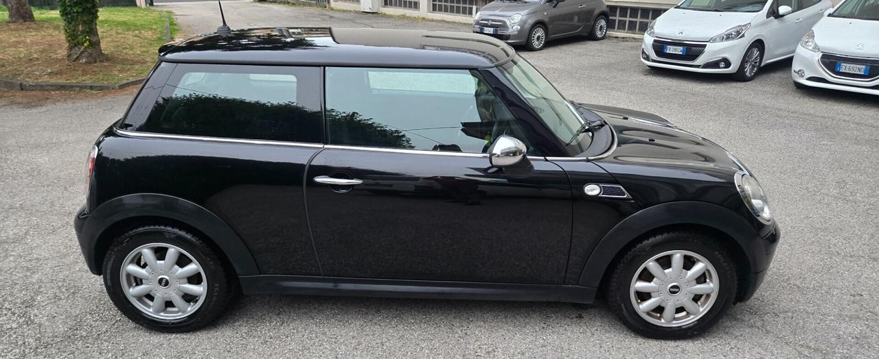 Mini 1.6 16V One (55kW)