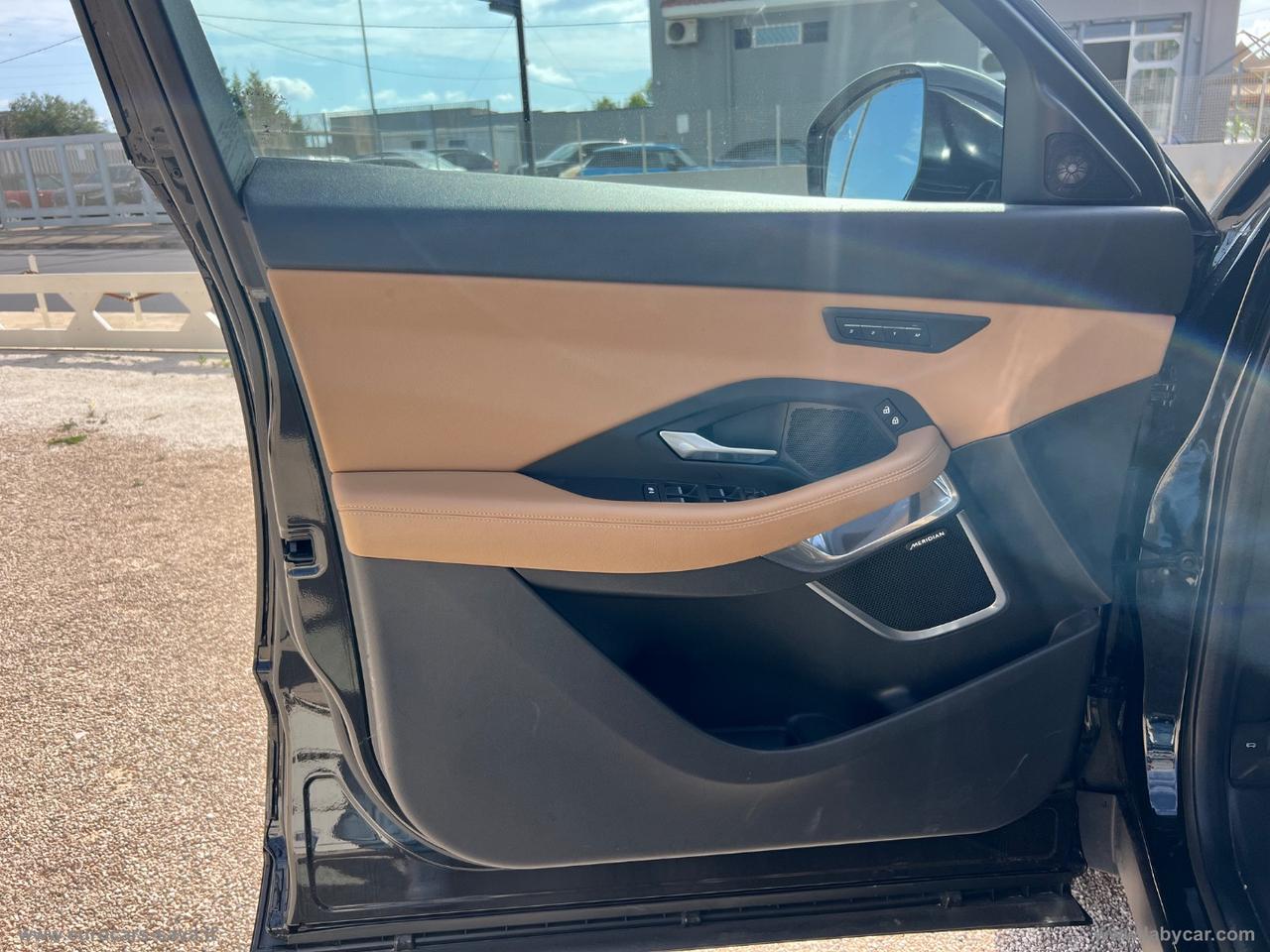 JAGUAR E-Pace 2.0 I4 163CV AWD Auto R-Dyn.HSE