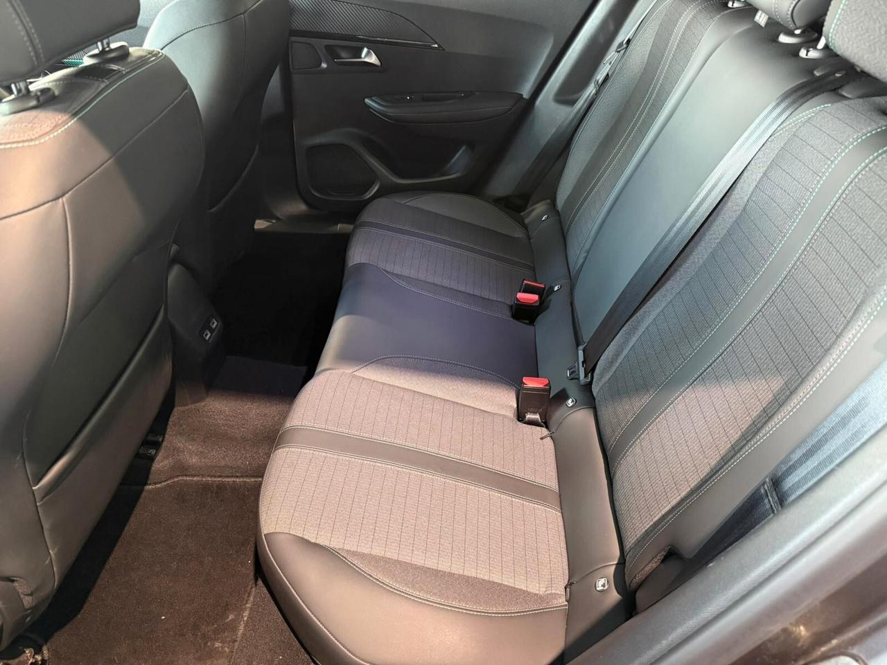 Peugeot 2008 BlueHDi 110 S&S Active Pack