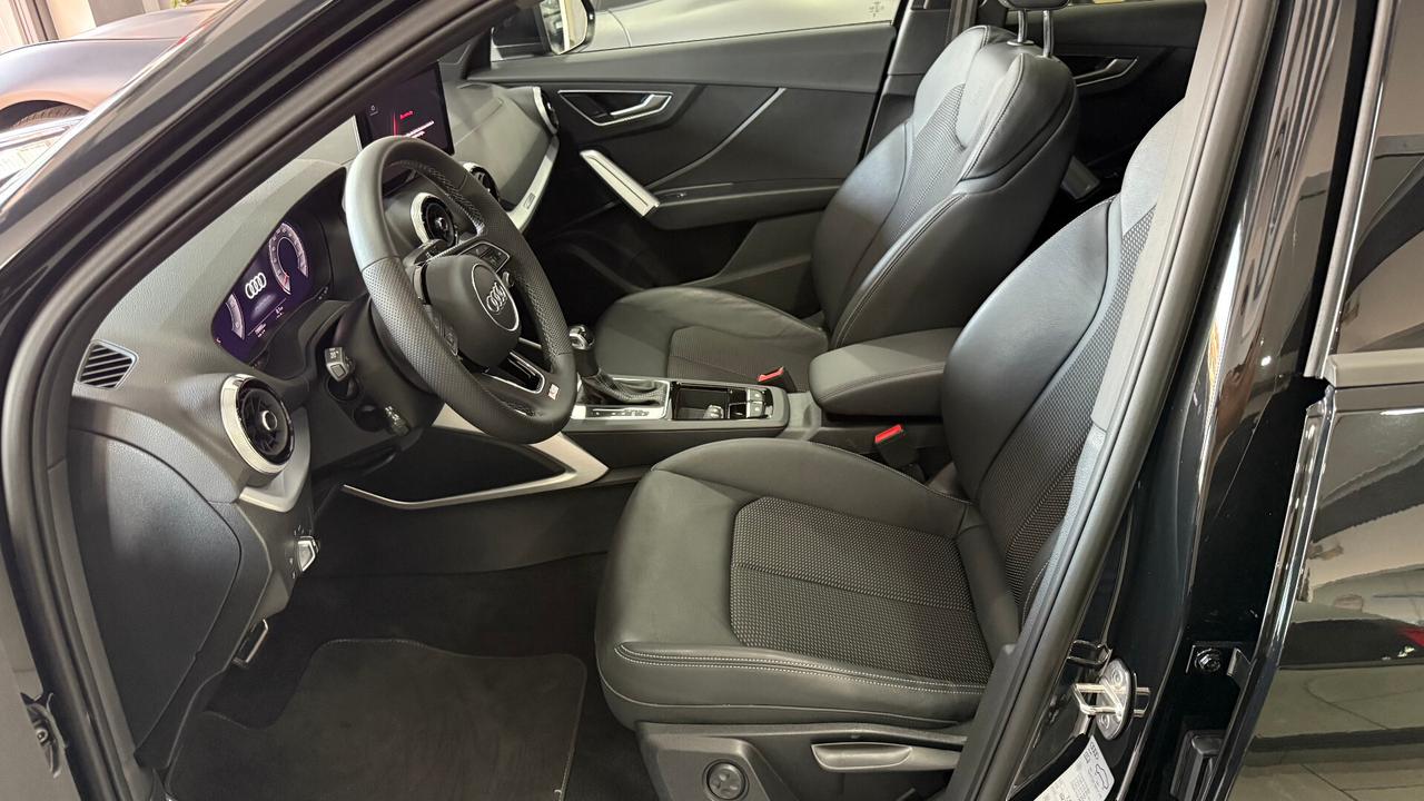 Audi Q2 35 TDI S tronic Identity Black TETTO