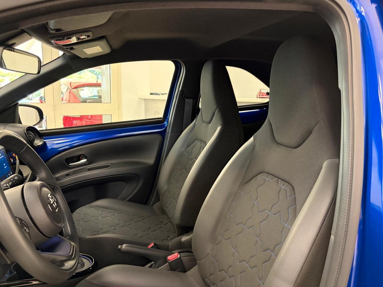 Toyota Aygo X 1.0 VVT-i 72 CV 5 porte Lounge S-CVT