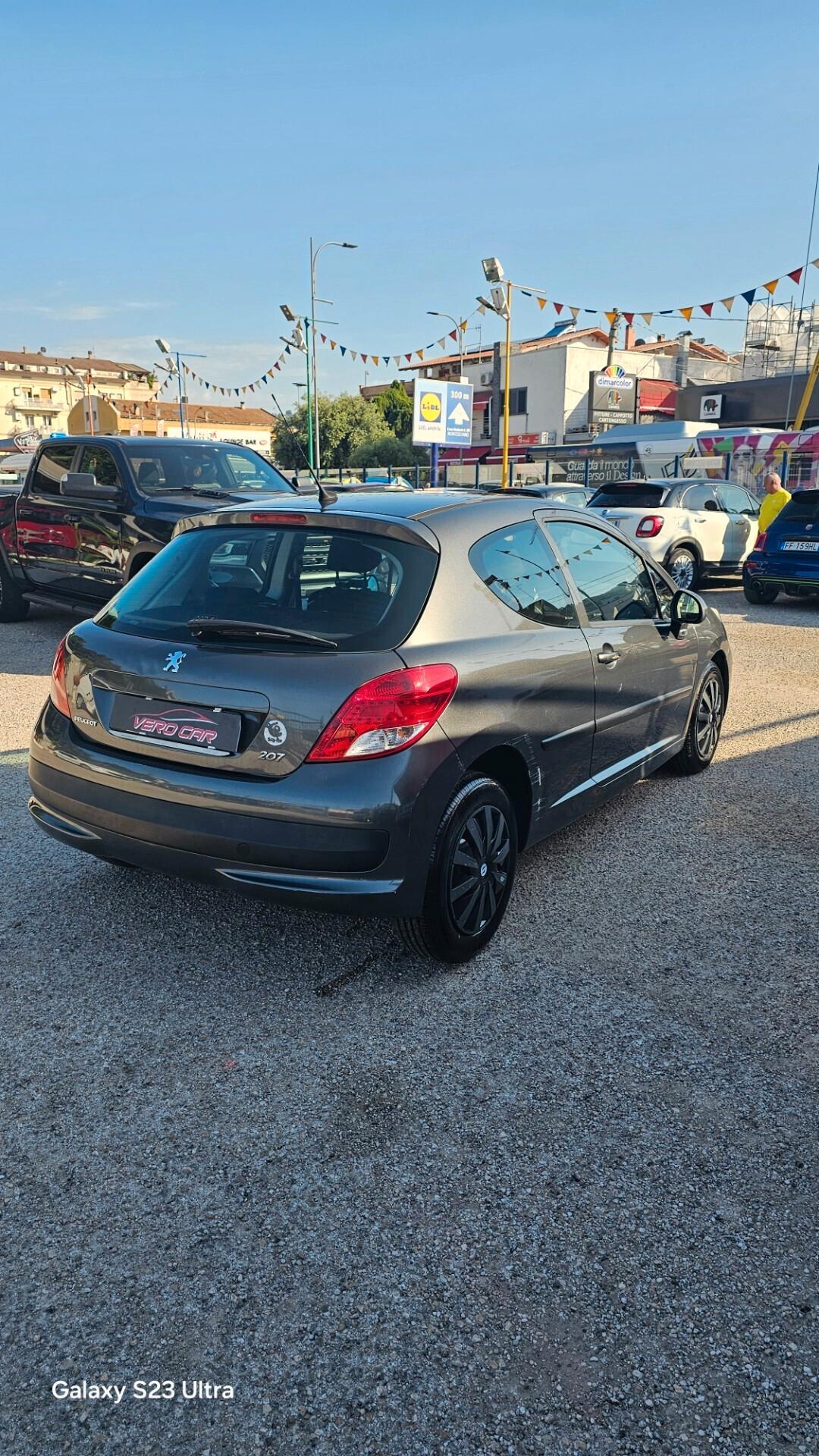 Peugeot 207 1.4 8V 75CV 3p. Access ECO GPL