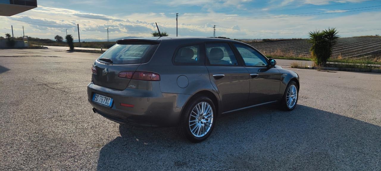 Alfa Romeo 159 2.0 JTDm Sportwagon Super
