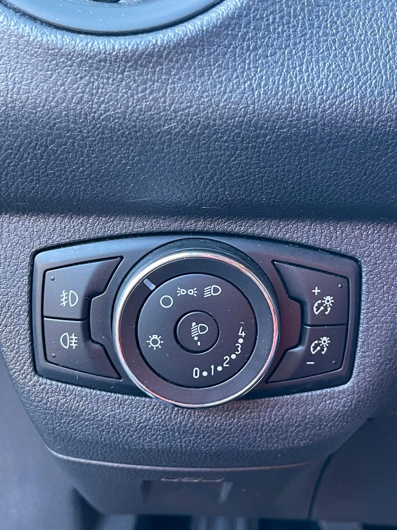 Ford Transit Courier 1.0 EcoBoost 100CV Van Trend CLIMA CRUISE MULTIFUNZIONE 5 POSTI