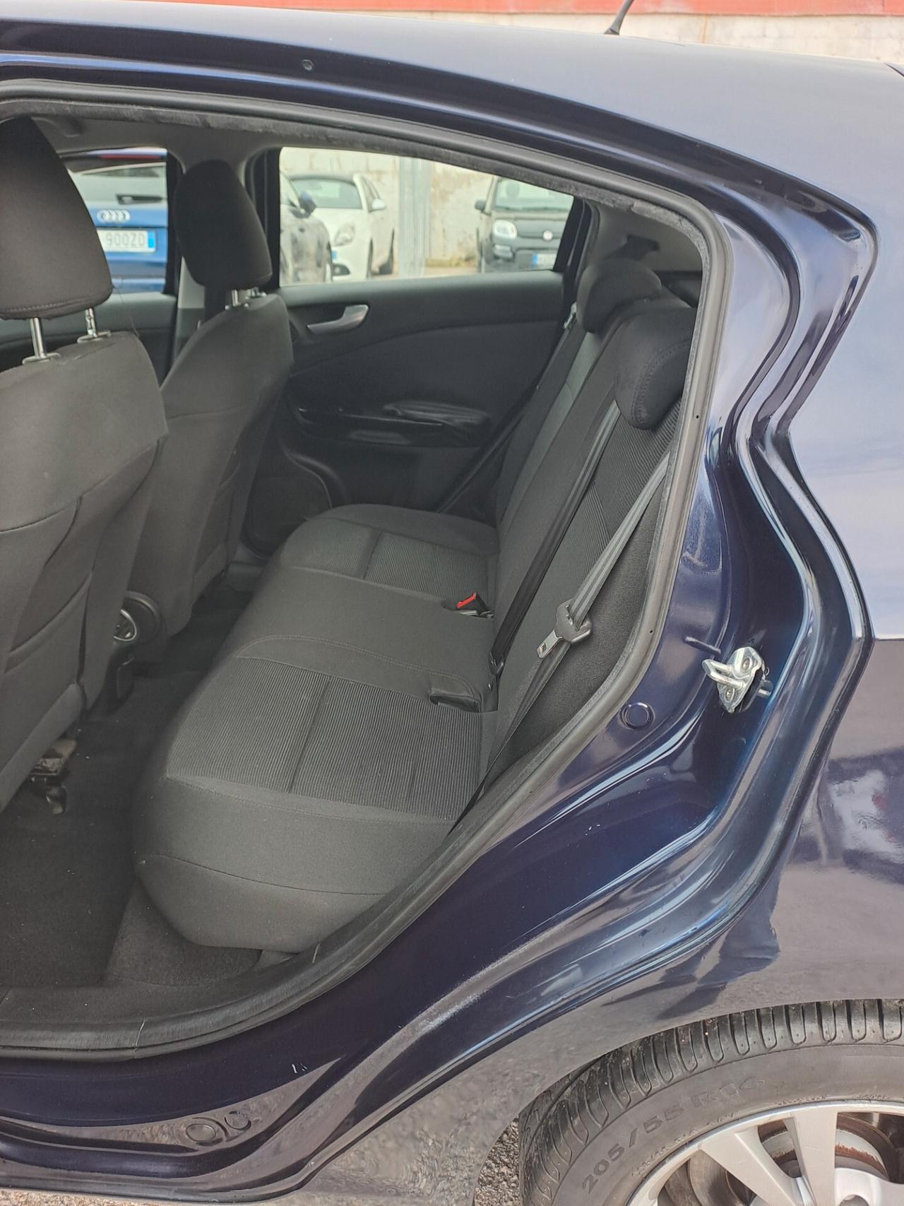 Alfa Romeo Giulietta 2.0 JTDm-2 140 CV Distinctive