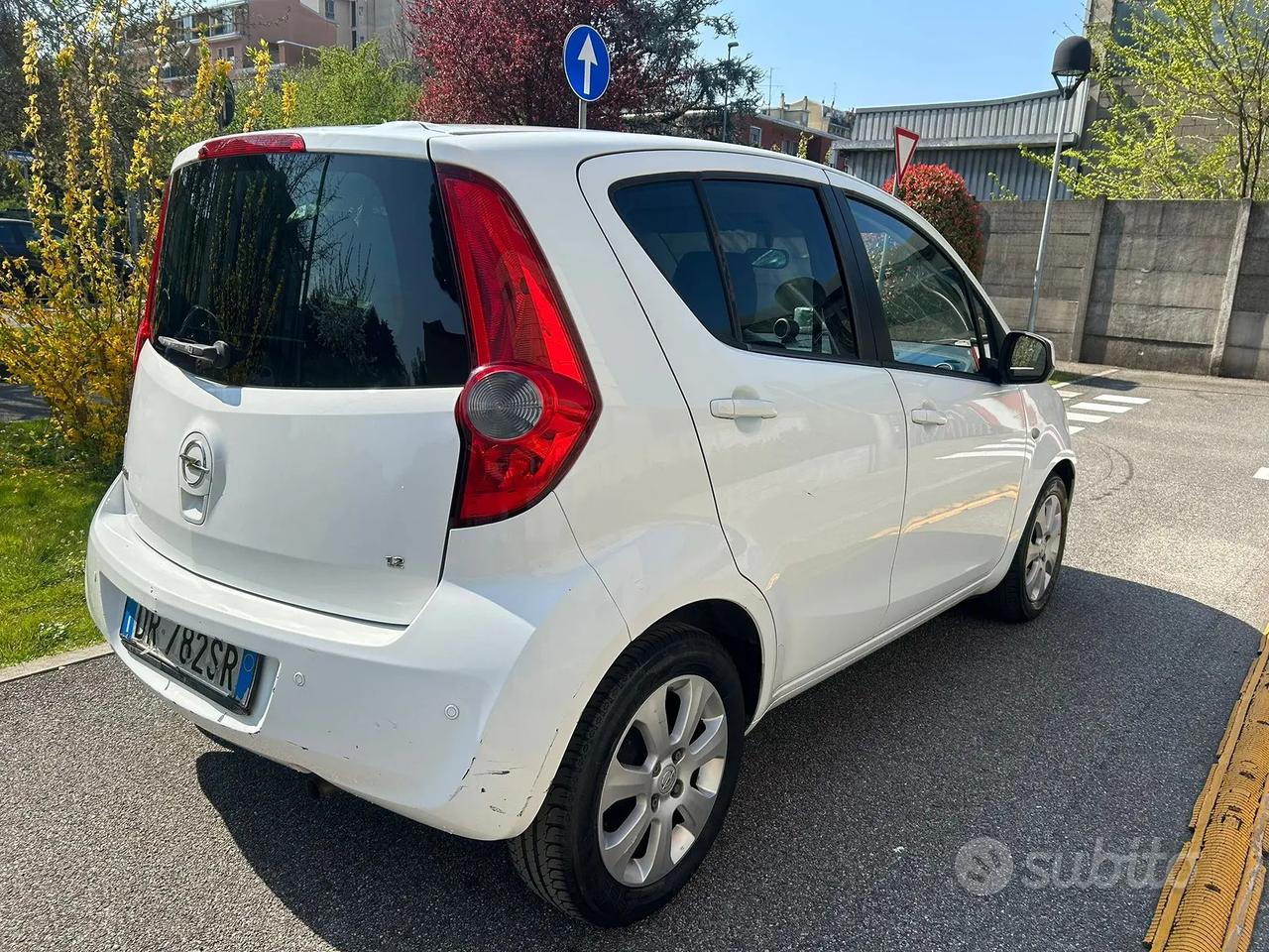 Opel agila
