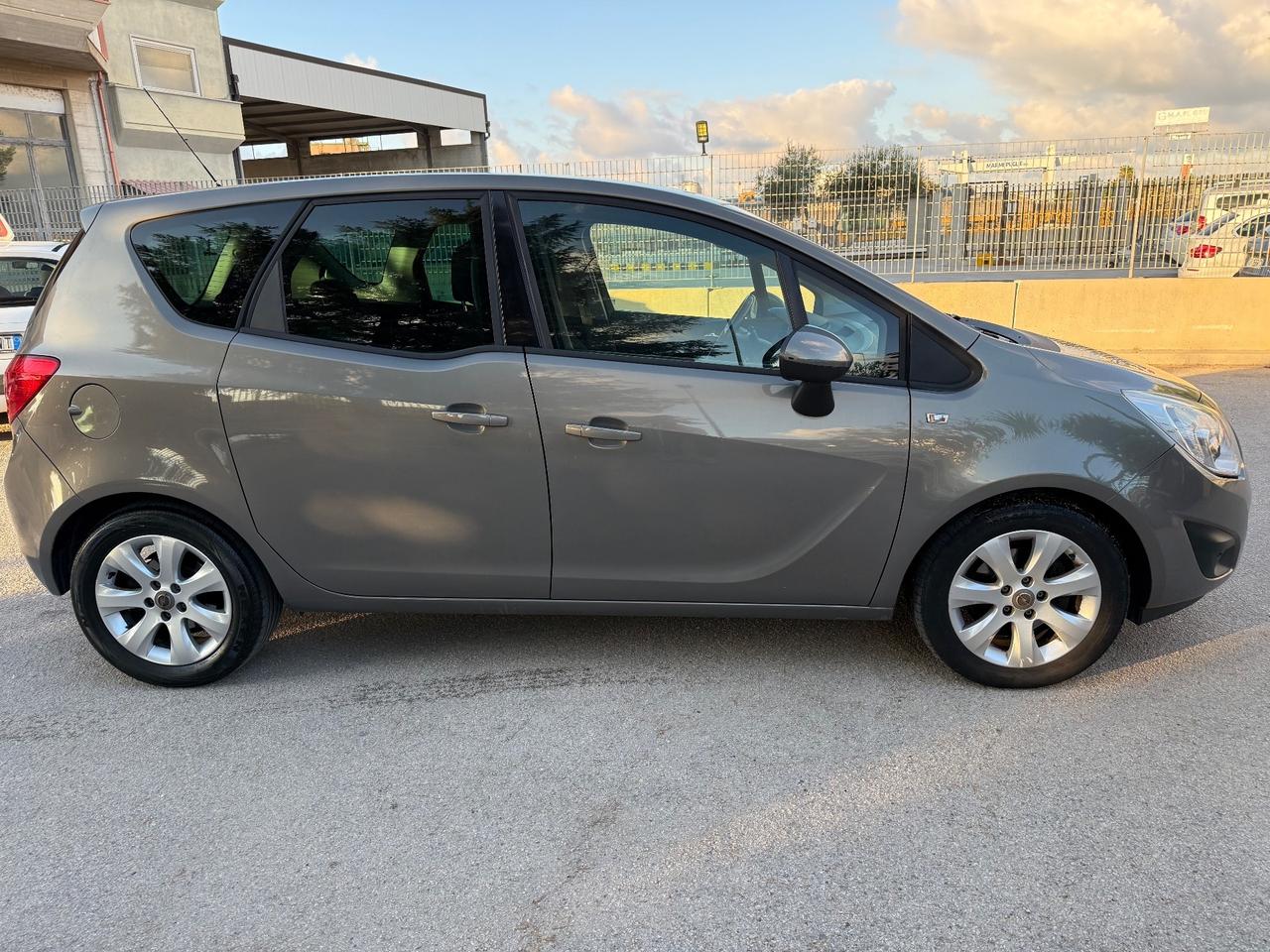 Opel Meriva 1.3 CDTI 95CV ecoFLEX Cosmo