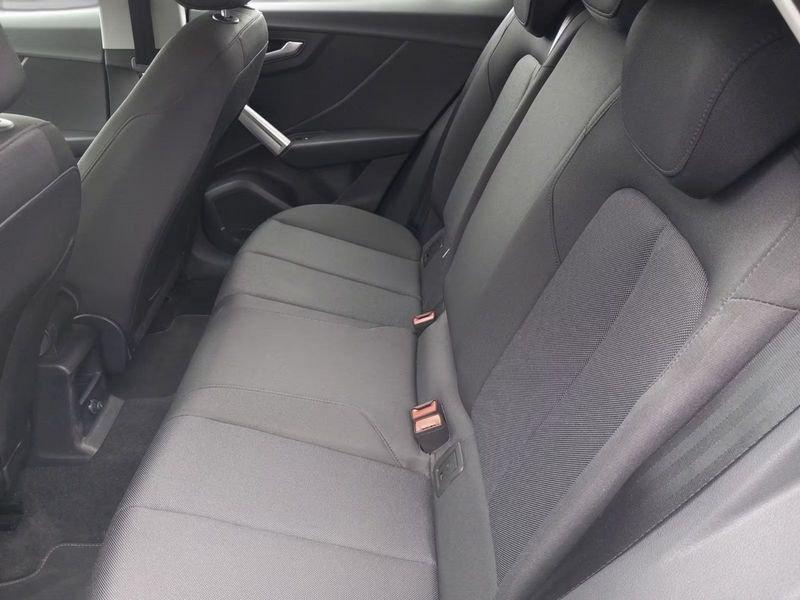 Audi Q2 Q2 30 TFSI Business Advanced LED PDC COCKPIT