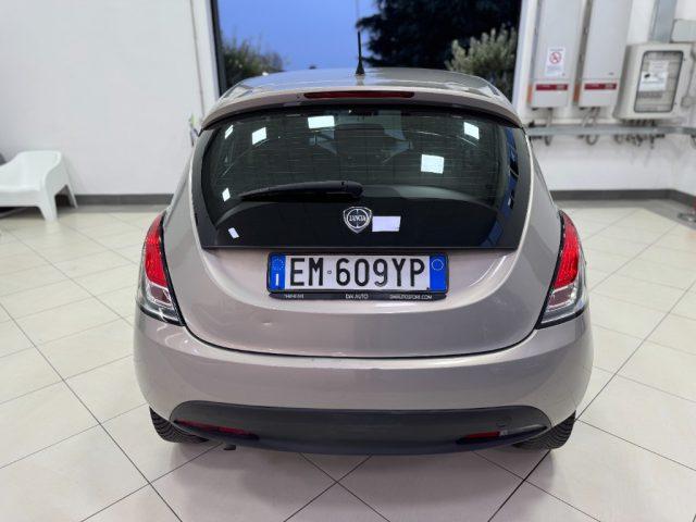 LANCIA Ypsilon 1.2 69 CV 5 porte GPL Ecochic Gold