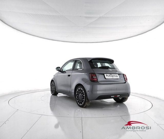 FIAT 500 La Prima Berlina 42 kWh